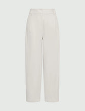 Load image into Gallery viewer, 3131025502003-amato-wool-white-carrot-shaped-trousers