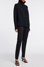 Load image into Gallery viewer, Dorothee Schumacher Emotional Essence Black Trousers