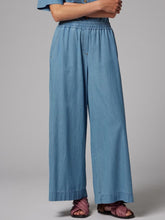 Load image into Gallery viewer, paul-smith-womens-chambray-wide-leg-cropped-trousers