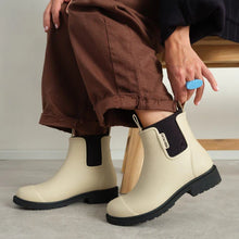 Load image into Gallery viewer, Merry-People Bobbi Boot
