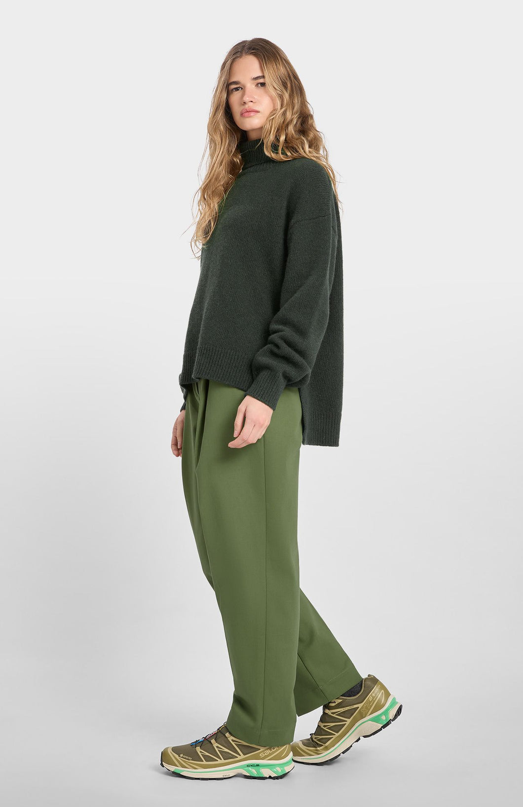 Loreak Women's ISLA Forest Green Pullover