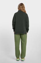 Load image into Gallery viewer, Loreak ISLA Forest Green Pullover
