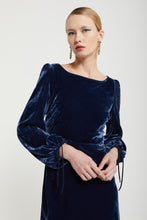 Load image into Gallery viewer, ottod-ame-baloon-sleeve-navy-velvet-dress-bowns
