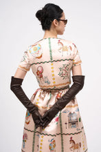 Load image into Gallery viewer, Paul &amp; Joe VOYAGE short-sleeved short jacket in printed duchess satin
