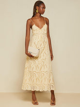 Load image into Gallery viewer, Otto-d-Ame-Broderie-Anglaise-long-Dress-with-Bow
