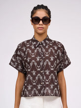 Load image into Gallery viewer, Paul-and-Joe-Women-s-DORDOGNE-Kimono-Sleeve-Shirt-Embroidered-with-Flowers
