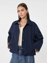 Load image into Gallery viewer, WE5486026106005-weekend-by-maxmara-womens-wkdfalena-reversible-water-repellent-taffeta-padded-jacket-navy
