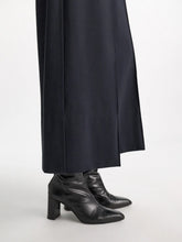 Load image into Gallery viewer, Dorothee Schumacher Women's EMOTIONAL ESSENCE Culottes in Punto Milano - Dark Navy
