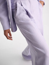 Load image into Gallery viewer, dorothee-schumacher-womens-summer-cruise-technical-linen-trousers

