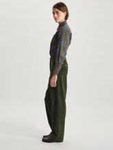 Load image into Gallery viewer, ines-de-la-fressange-womens-piotr-cotton-corduroy-trousers-1

