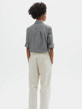 Load image into Gallery viewer, margaret-howell-mhl-womens-simple-shirt-compact-cotton-poplin-fog
