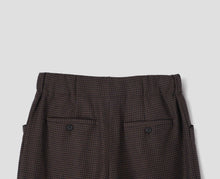 Load image into Gallery viewer, margaret-howell-womens-relaxed-crop-trousers-linen-wool-gingham-navy-warm-brown
