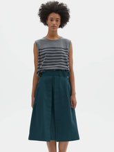 Load image into Gallery viewer, margaret-howell-womens-mhl-cinch-waist-skirt-matte-cotton-twill-algae
