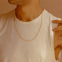 Load image into Gallery viewer, Alex Monroe Pea Large Link Necklace with Single Pearl
