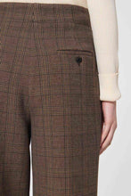 Load image into Gallery viewer, tara-jarmon-womens-parigi-trousers-in-taupe
