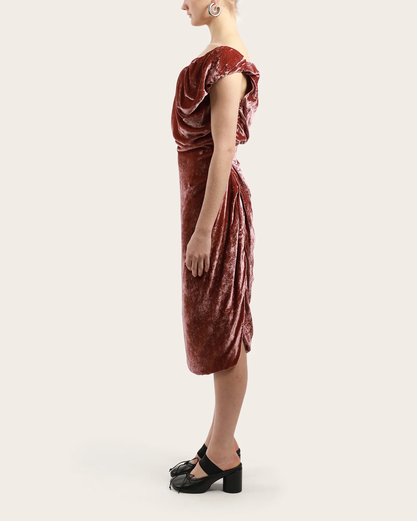 vivienne westwood ginnie draped off-the-shoulder satin dress Vivienne Westwood Women's Ginnie Amber Dress In Peony – bowns cambridge