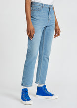 Load image into Gallery viewer, W2R-G206-E30631-VIN_1-paul-smith-vintage-wash-tapered-jeans
